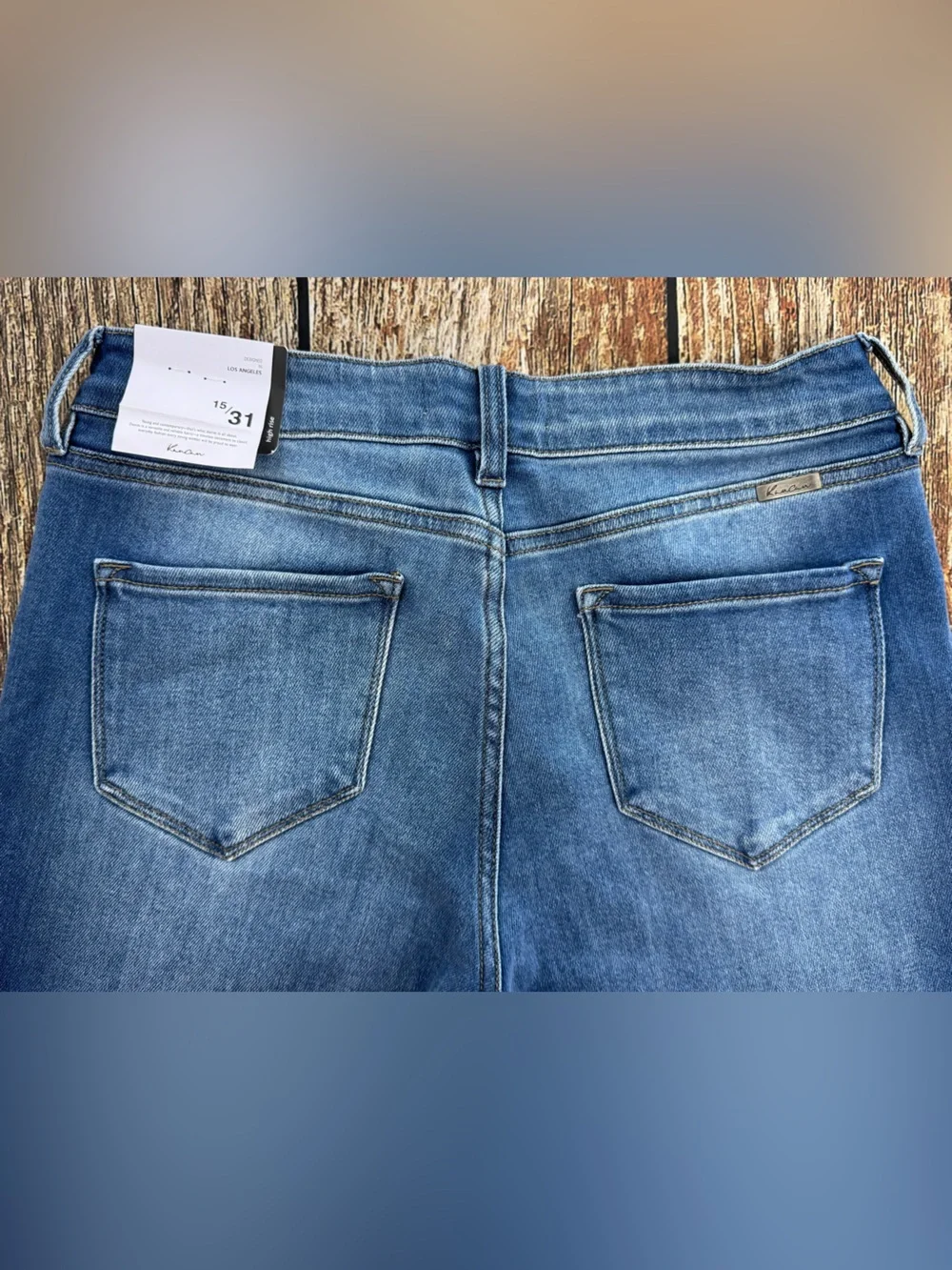 KanCan Women's Flared Leg High-Rise Denim Jeans, Medium Wash, Stretch Size 15/31 - Picture 13 of 16